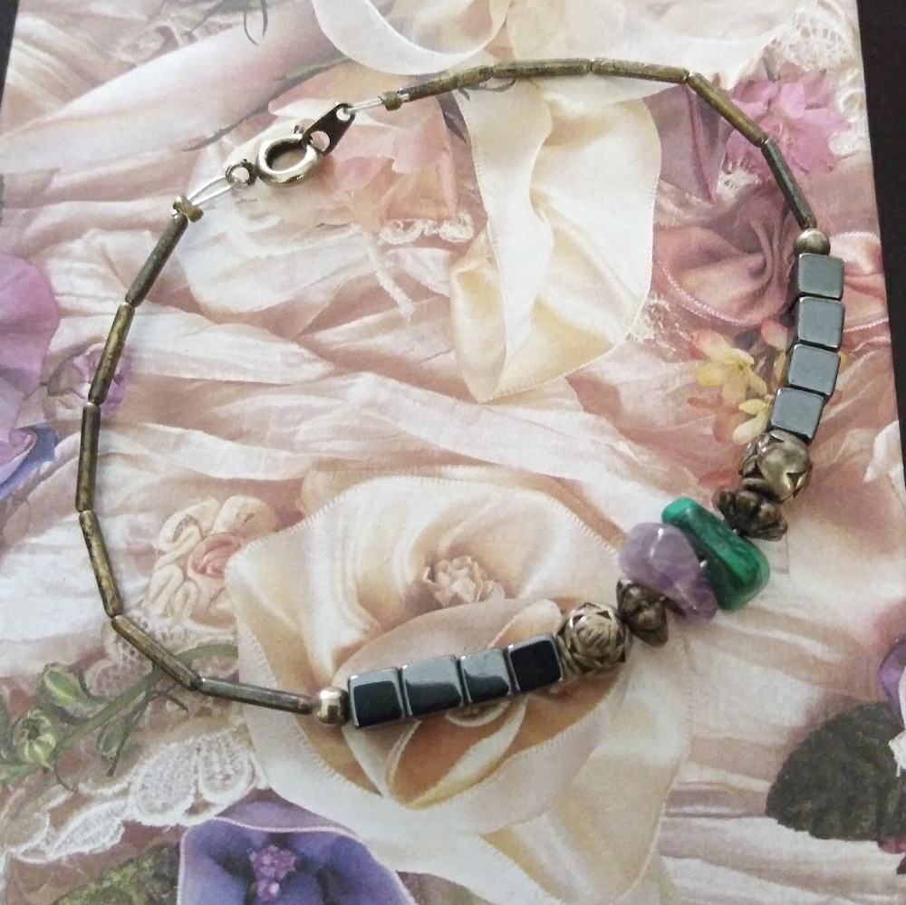 Delicately Designed Bracelet with Silver Beads